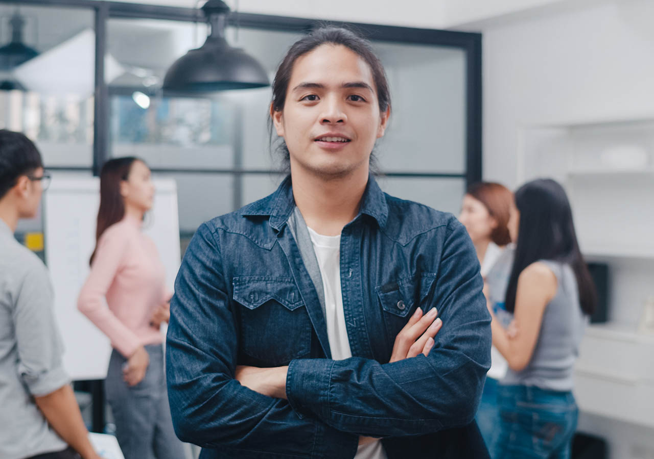 Profesional muda wajib tahu. Ini 23 tips karier yang bisa membantu Anda berkembang lebih cepat dan membangun masa depan yang sukses.